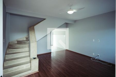 Sala de casa para alugar com 2 quartos, 120m² em Vila Gumercindo, São Paulo