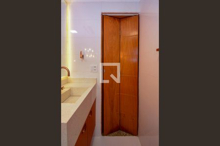 Apartamento para alugar com 58m², 2 quartos e 1 vaga Apartamento para alugar com 58m², 2 quartos e 1 vagaBanheiro Social