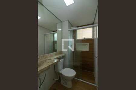 Banheiro de apartamento para alugar com 2 quartos, 55m² em Parque Frondoso, Cotia