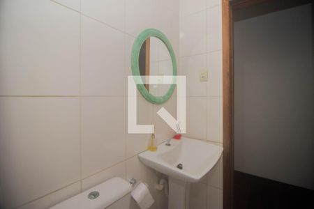 Casa à venda com 70m², 3 quartos e sem vaga Casa à venda com 70m², 3 quartos e sem vagaBanheiro