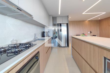 Cozinha de apartamento à venda com 4 quartos, 130m² em Swiss Park, Campinas