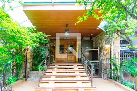 Apartamento à venda com 80m², 2 quartos e 1 vaga Apartamento à venda com 80m², 2 quartos e 1 vagaEntrada