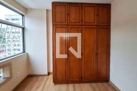 Quarto de apartamento à venda com 2 quartos, 70m² em Fonseca, Niterói