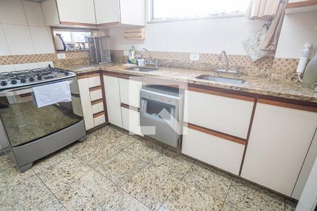 Apartamento à venda com 348m², 5 quartos e 2 vagasCozinha