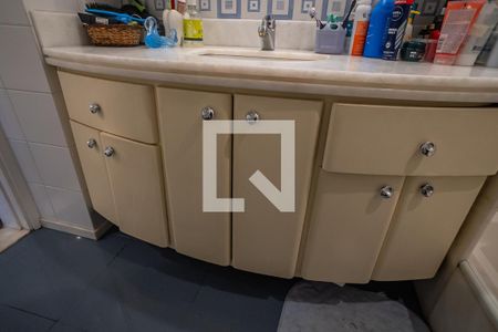 Apartamento à venda com 348m², 5 quartos e 2 vagasBanheiro