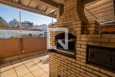 Apartamento à venda com 348m², 5 quartos e 2 vagasChurrasqueira