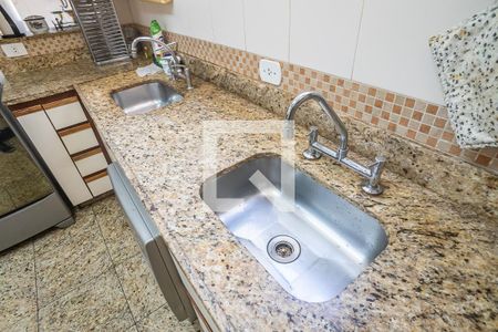 Apartamento à venda com 348m², 5 quartos e 2 vagasCozinha - Torneira
