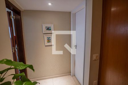 Apartamento à venda com 348m², 5 quartos e 2 vagasCorredor