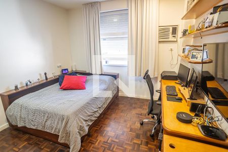 Apartamento à venda com 348m², 5 quartos e 2 vagasQuarto 5