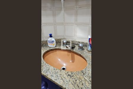 Apartamento à venda com 70m², 3 quartos e 2 vagasBanheiro