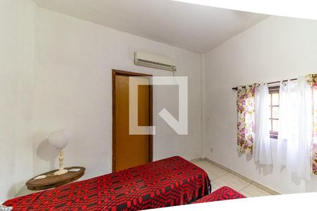 Casa à venda com 240m², 5 quartos e 3 vagasSuíte 2