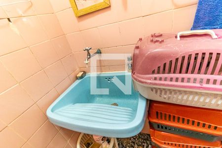 Casa à venda com 240m², 5 quartos e 3 vagasBanheiro de Serviço