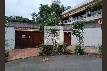 Casa à venda com 240m², 5 quartos e 3 vagasPlaca 
