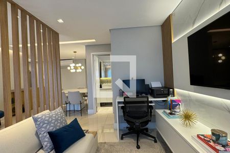 Sala de TV de apartamento à venda com 1 quarto, 67m² em Melville Empresarial I E Ii, Barueri