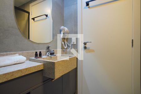Banheiro Corredor de kitnet/studio para alugar com 1 quarto, 26m² em Mont’serrat, Porto Alegre