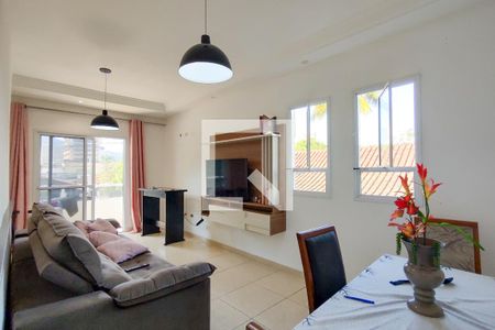 Sala de casa de condomínio para alugar com 2 quartos, 78m² em Canto do Forte, Praia Grande