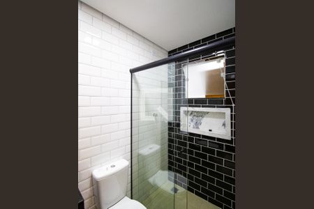 Banheiro de apartamento para alugar com 1 quarto, 33m² em Vila Gustavo, São Paulo