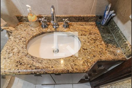 Apartamento à venda com 95m², 3 quartos e 2 vagasBanheiro Social