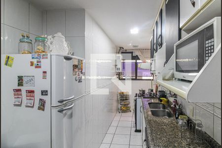 Apartamento à venda com 95m², 3 quartos e 2 vagasCozinha e Área de Serviço