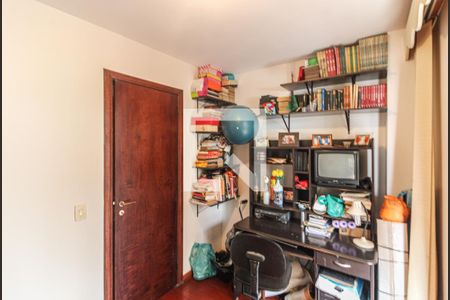 Apartamento à venda com 95m², 3 quartos e 2 vagasQuarto 2