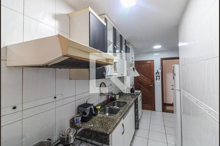 Apartamento à venda com 95m², 3 quartos e 2 vagasCozinha e Área de Serviço