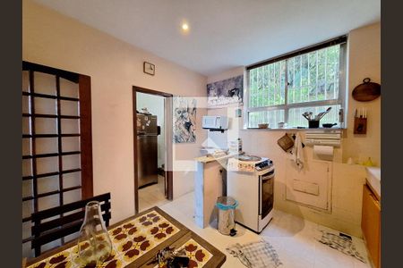 Apartamento à venda com 144m², 3 quartos e 1 vagaCozinha