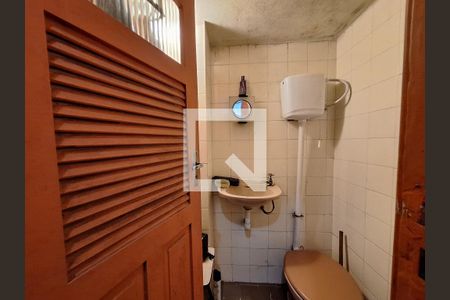 Apartamento à venda com 144m², 3 quartos e 1 vagaBanheiro da área de serviço 