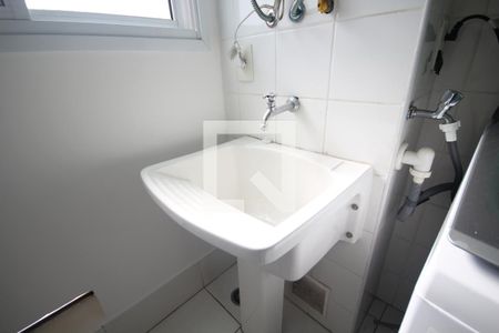 Apartamento para alugar com 68m², 2 quartos e 1 vagaÁrea de Serviço