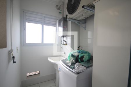 Apartamento para alugar com 68m², 2 quartos e 1 vagaÁrea de Serviço