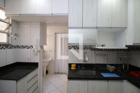 Apartamento para alugar com 69m², 2 quartos e 1 vagaCozinha