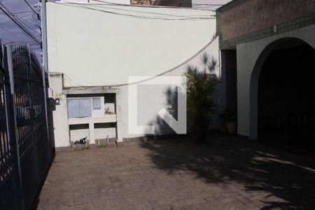 Casa para alugar com 300m², 2 quartos e 2 vagasÁrea externa