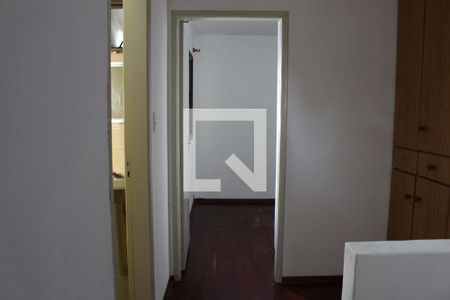Casa para alugar com 300m², 2 quartos e 2 vagasQuarto