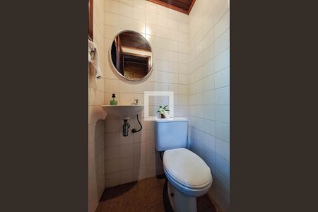 Casa à venda com 1000m², 4 quartos e 4 vagas Casa à venda com 1000m², 4 quartos e 4 vagasLavabo