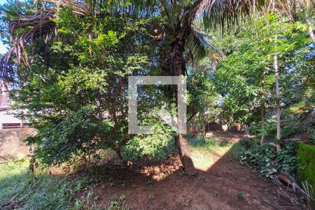 Casa à venda com 1000m², 4 quartos e 4 vagas Casa à venda com 1000m², 4 quartos e 4 vagasÁrea comum