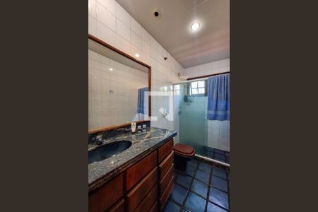 Casa à venda com 1000m², 4 quartos e 4 vagas Casa à venda com 1000m², 4 quartos e 4 vagasBanheiro Social 2