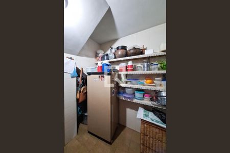 Casa à venda com 1000m², 4 quartos e 4 vagas Casa à venda com 1000m², 4 quartos e 4 vagasDespensa cozinha