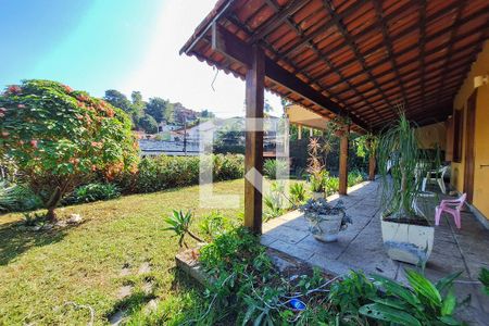 Casa à venda com 1000m², 4 quartos e 4 vagas Casa à venda com 1000m², 4 quartos e 4 vagasÁrea comum
