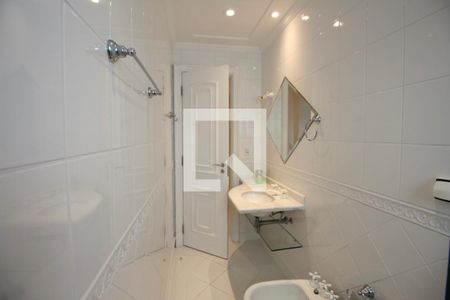 Apartamento para alugar com 180m², 4 quartos e 2 vagasBanheiro Suíte 2