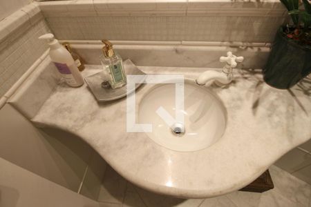 Apartamento para alugar com 180m², 4 quartos e 2 vagasLavabo