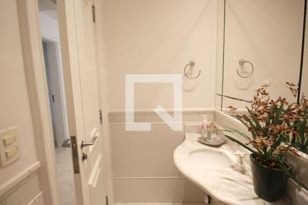 Apartamento para alugar com 180m², 4 quartos e 2 vagasLavabo