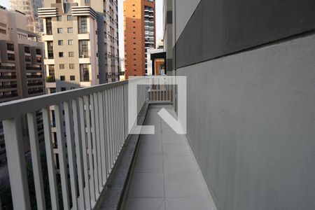 Varanda de kitnet/studio à venda com 1 quarto, 88m² em Pinheiros, São Paulo