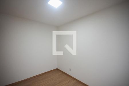 Quarto 1 de apartamento para alugar com 2 quartos, 49m² em Vila Suzana, São Paulo