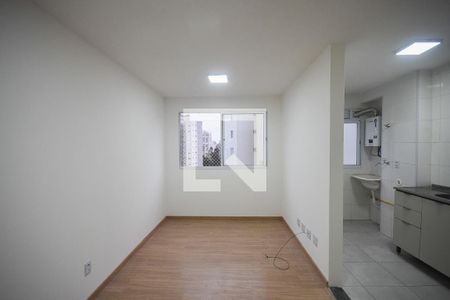 Sala de apartamento para alugar com 2 quartos, 49m² em Vila Suzana, São Paulo