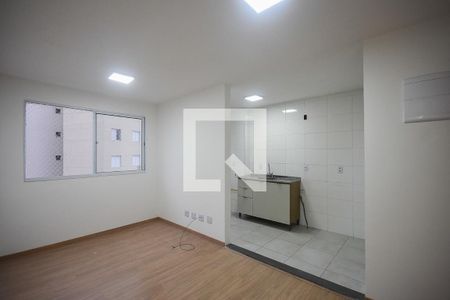 Sala de apartamento para alugar com 2 quartos, 49m² em Vila Suzana, São Paulo
