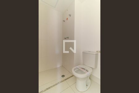 Banheiro de kitnet/studio à venda com 1 quarto, 23m² em República, São Paulo