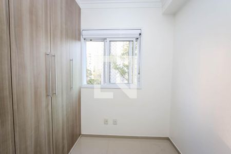 Quarto de apartamento para alugar com 2 quartos, 52m² em Parque Reboucas, São Paulo