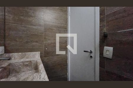 Apartamento à venda com 74m², 2 quartos e 1 vagaBanheiro