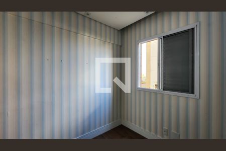 Quarto de apartamento à venda com 2 quartos, 74m² em Jardim Tupanci, Barueri