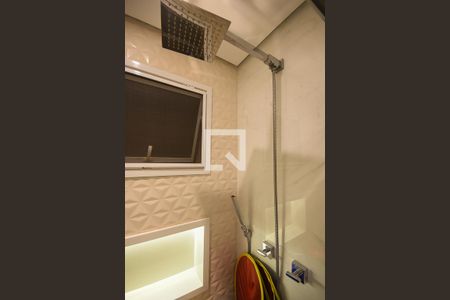 Apartamento à venda com 133m², 3 quartos e 3 vagasChuveiro do Banheiro da Suíte 3