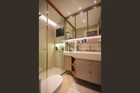 Apartamento à venda com 133m², 3 quartos e 3 vagasBanheiro Suíte 2